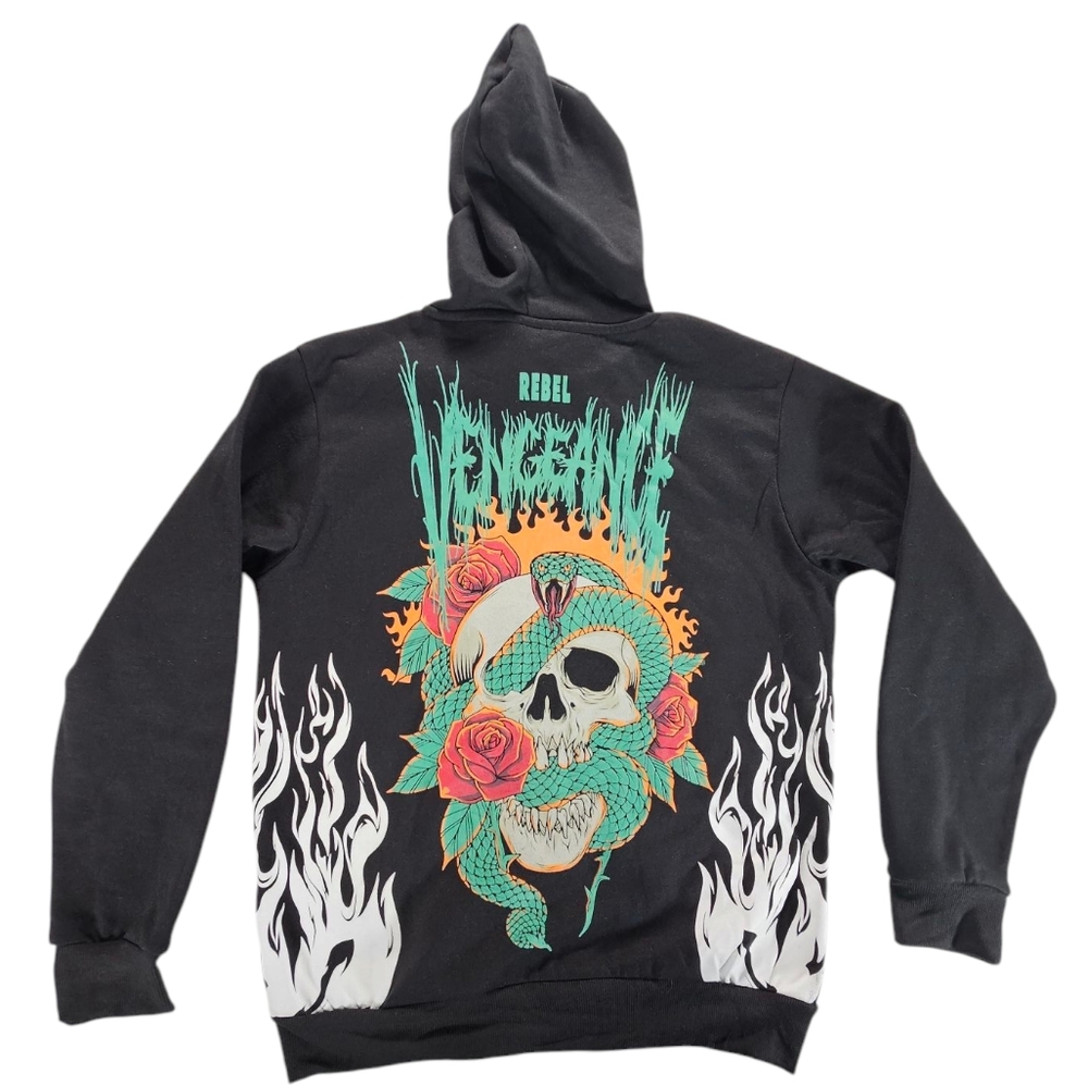 NWT Rebel Vengance Black Hoodie with Skull and Snake Graphic Size Medium